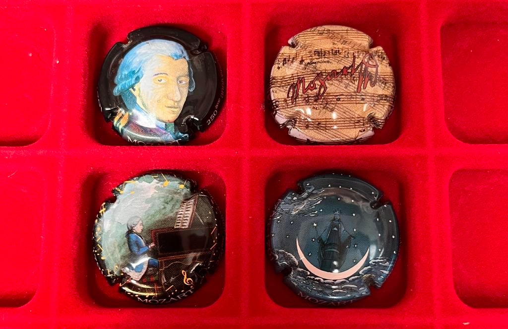 4 Champagnecapsules serie 720, Ophalen of Verzenden