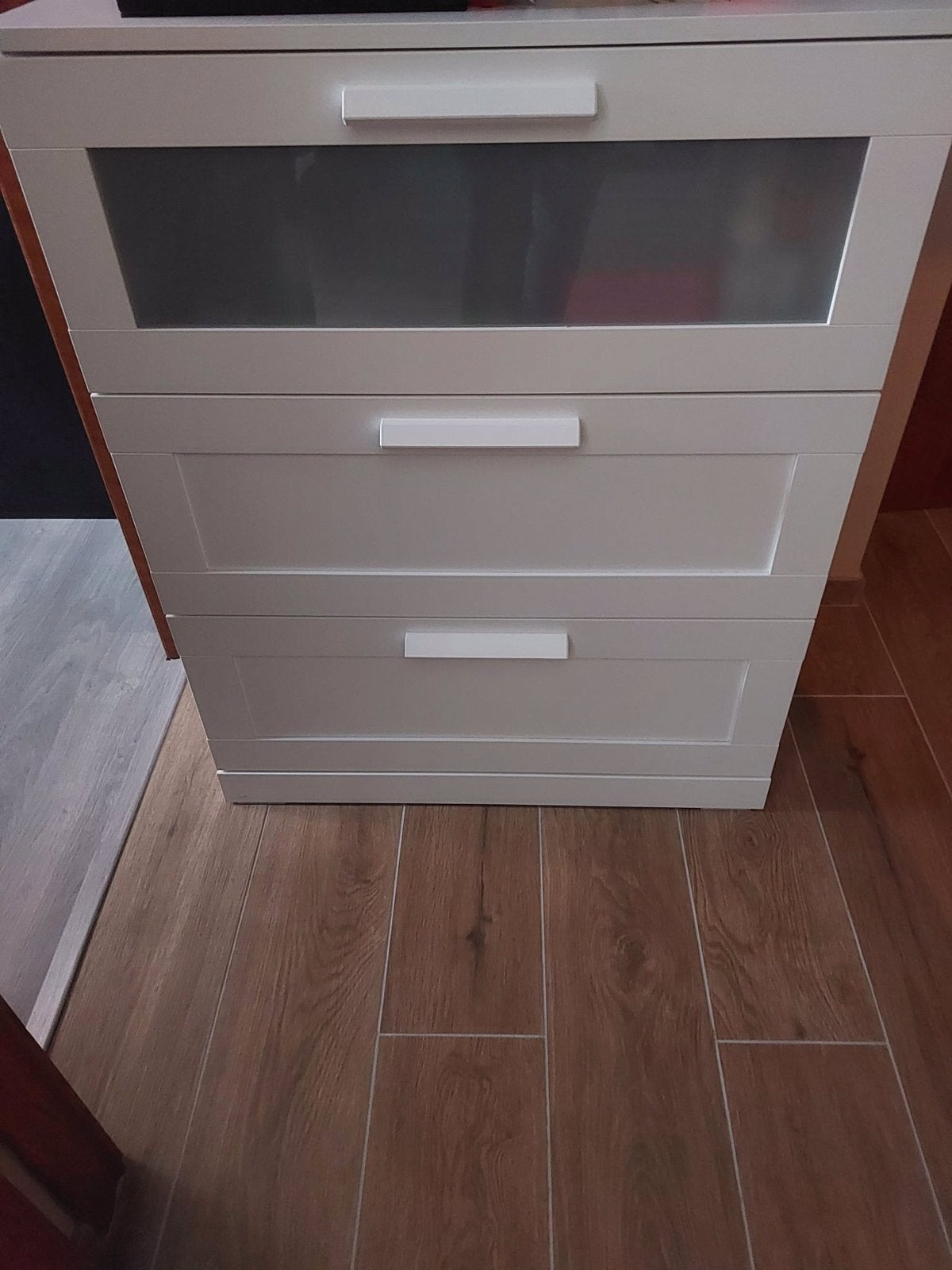 Commode à tiroirs, Comme neuf