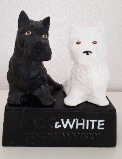 Black & White Whisky gietijzeren decoratie beeld, Verzamelen, Ophalen of Verzenden, Zo goed als nieuw, Overige typen