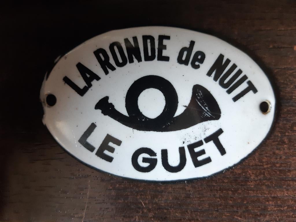 2 kleine emaille bordjes Le Guet en Mme Rable, Antiek en Kunst, Ophalen of Verzenden