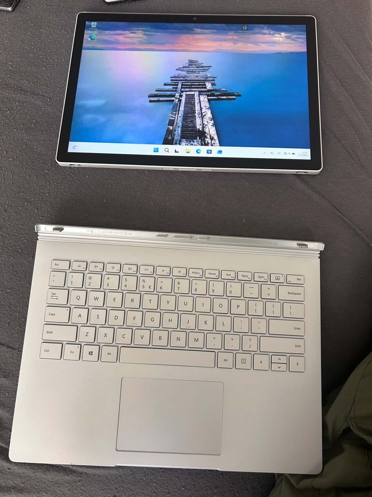 Microsoft Surface book 3, Computers en Software, Windows Tablets, Ophalen, Zo goed als nieuw