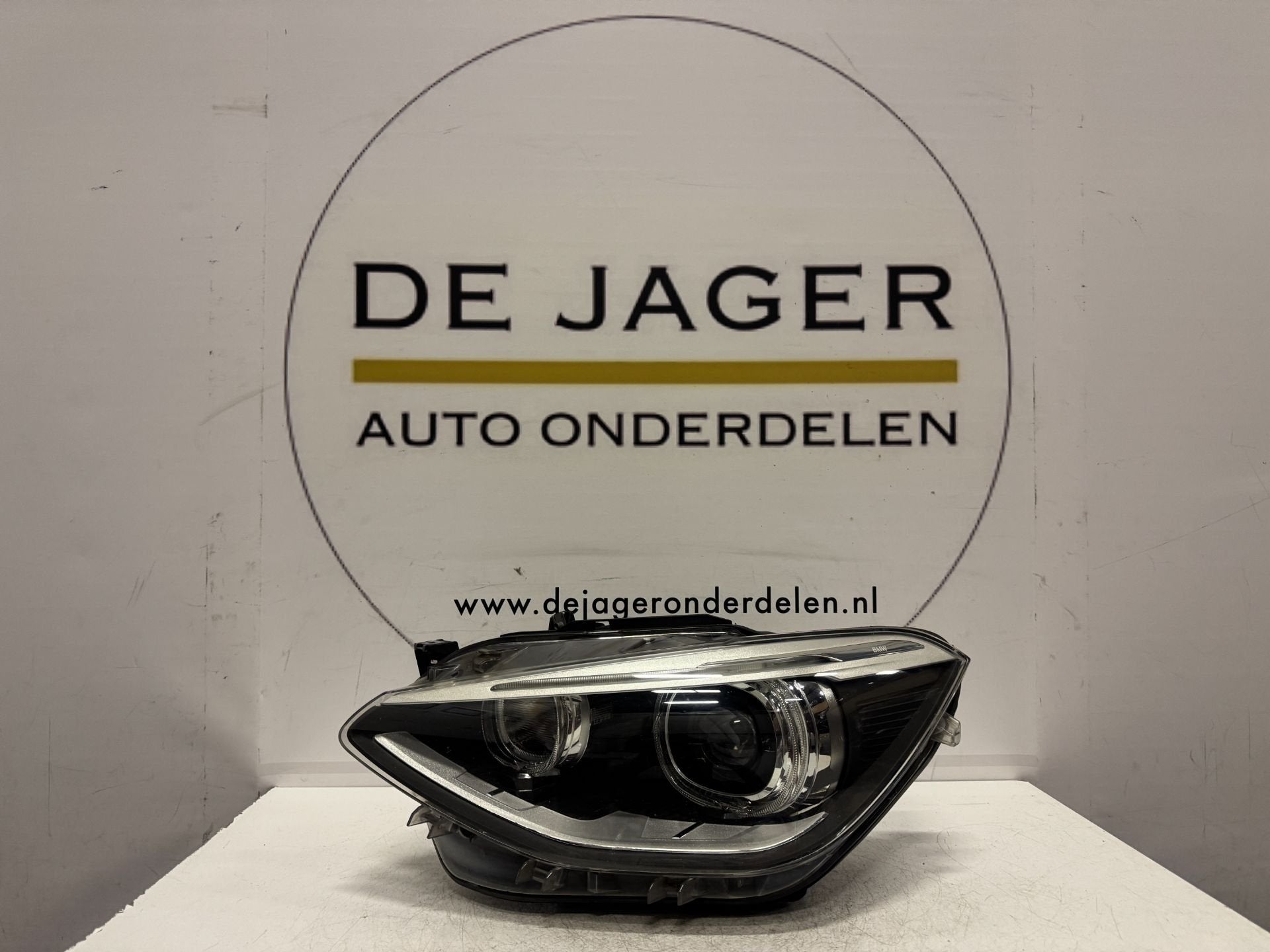 BMW F20 F21 S RIE 1 PHARE X NON DROIT 7229677, Autos : Pièces & Accessoires, Petuelring 130
80788  Munich, DE, Info@bmw.de, Utilisé