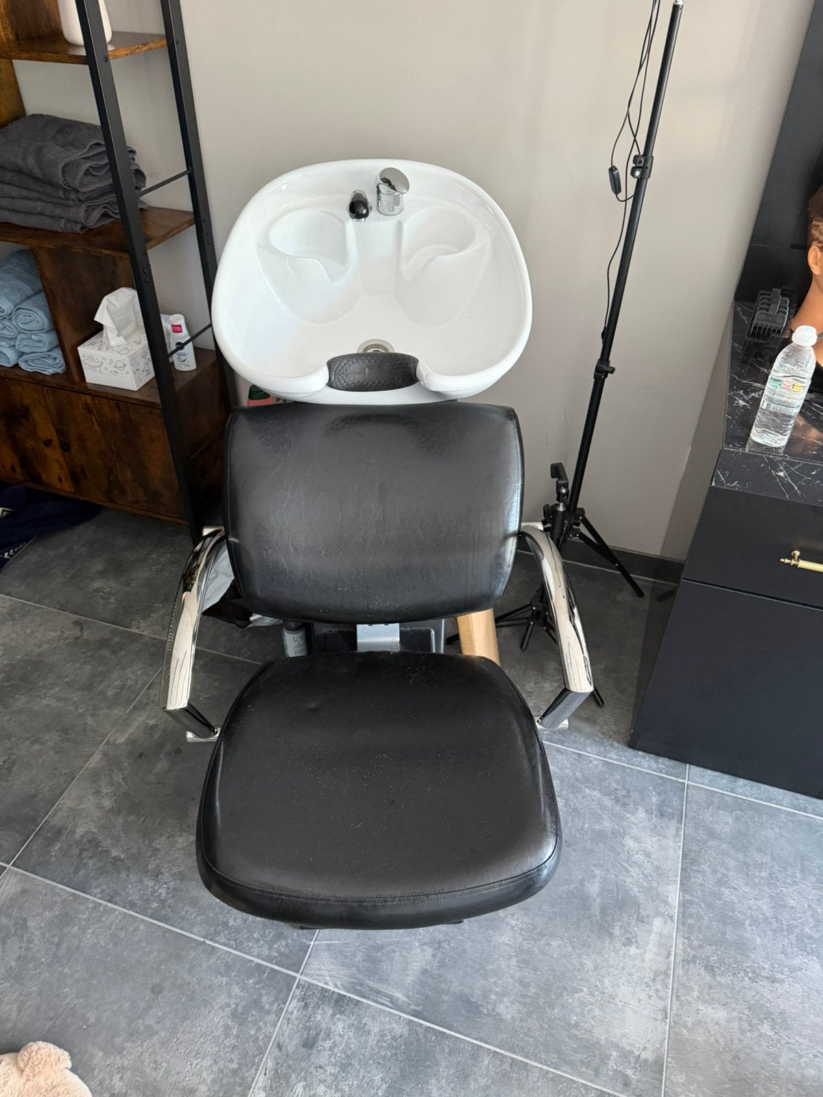 Complete kappersinrichting te koop, Zakelijke goederen, Bedrijfs Onroerend goed