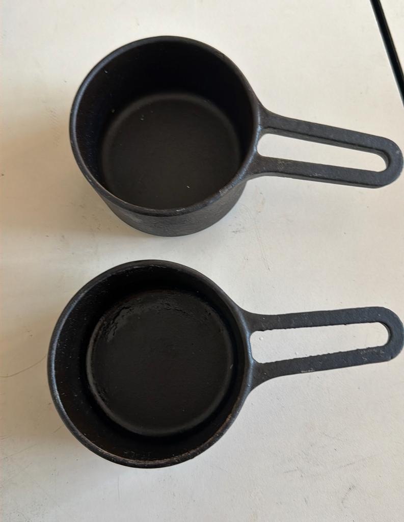 Castirone France getijzer mini pannen dip5cm dim. 8,5 cm, Huis en Inrichting, Keuken | Potten en Pannen, Ophalen of Verzenden