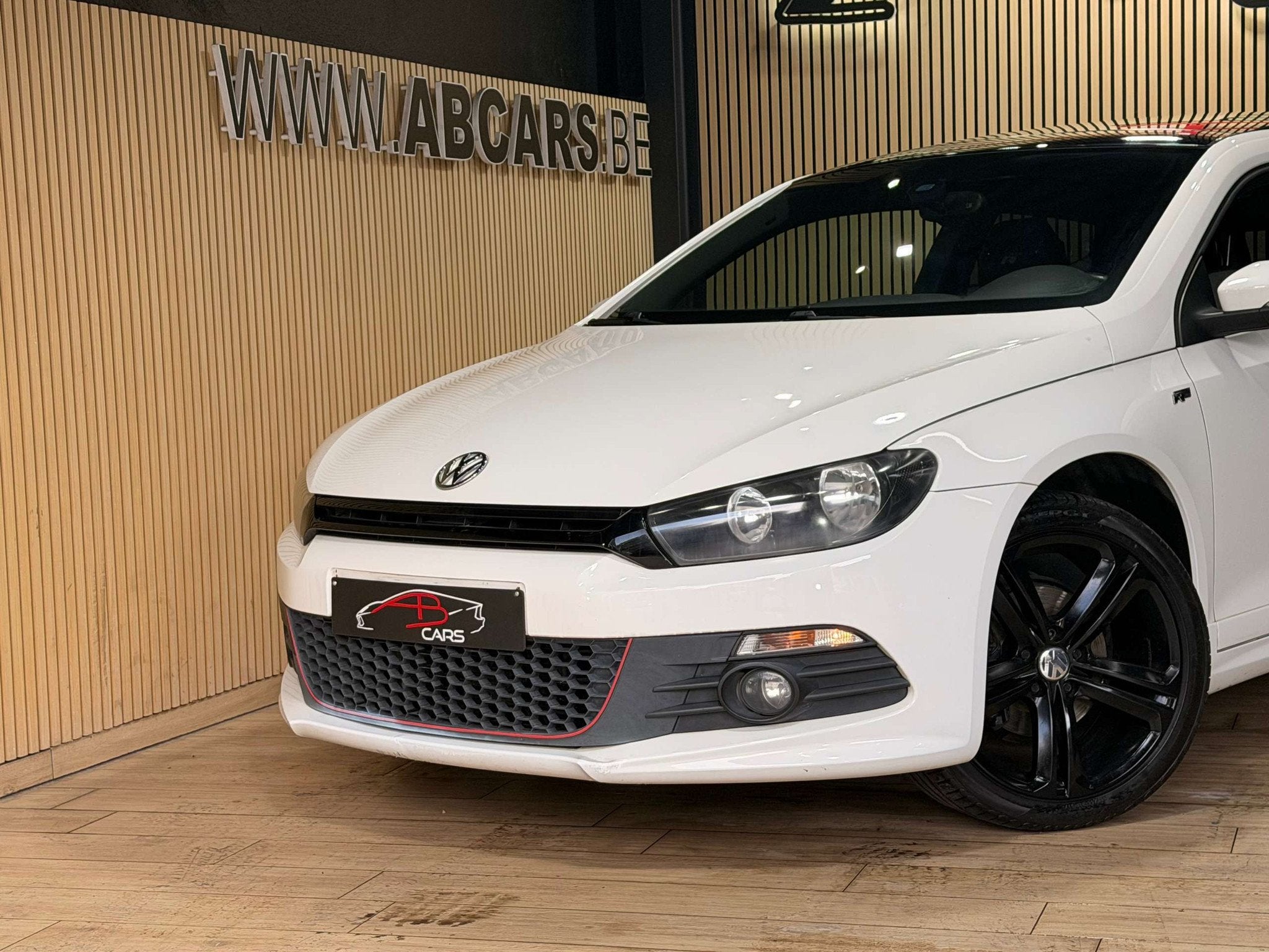 Volkswagen Scirocco 1.4 TSI * GARANTIE 12 MOIS * R LINE *, Autos, Volkswagen, Euro 5, Entreprise, 149 g/km, Boîte manuelle