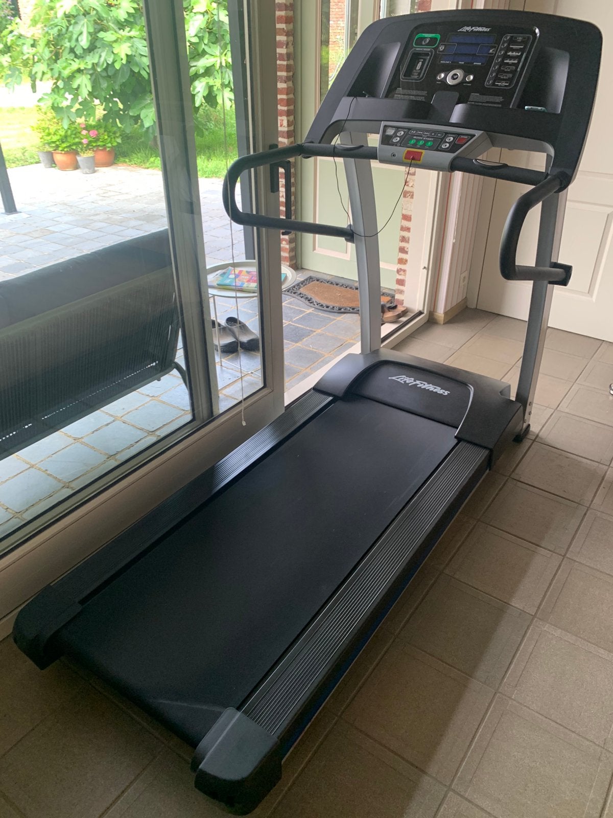 Professionele loopband life fitness, Sport en Fitness, Fitnessmaterialen, Ophalen, Zo goed als nieuw