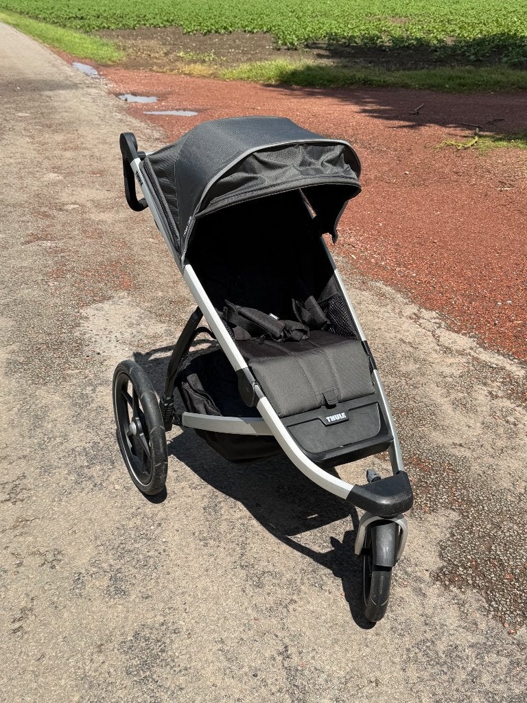 Poussette Thule Urban glide + protection de pluie, Luchtbanden, Zo goed als nieuw, Ophalen, Kinderwagen