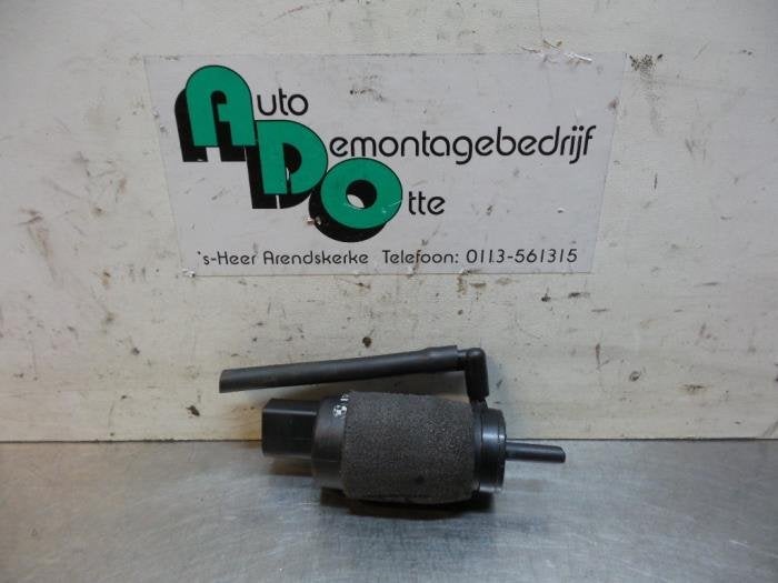 Ruitensproeierpomp achter van een BMW 3-Serie (3-Serie 98-), Gebruikt, -, -, Ophalen of Verzenden