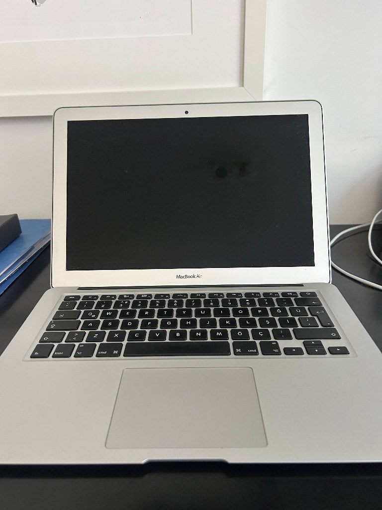 3:53 PM  MacBook Air 13" Early 2014 — i5 / 4Go / 256Go, 256 GB, Qwerty, 13 pouces, Moins de 2 Ghz
