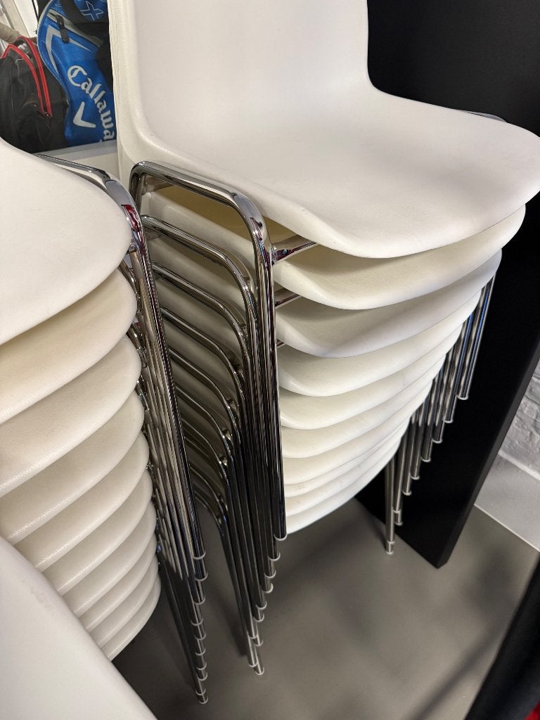 Lot de 24 chaises, Maison & Meubles, Chaises, Synthétique, Enlèvement, Blanc, Cinq, Six Chaises ou plus