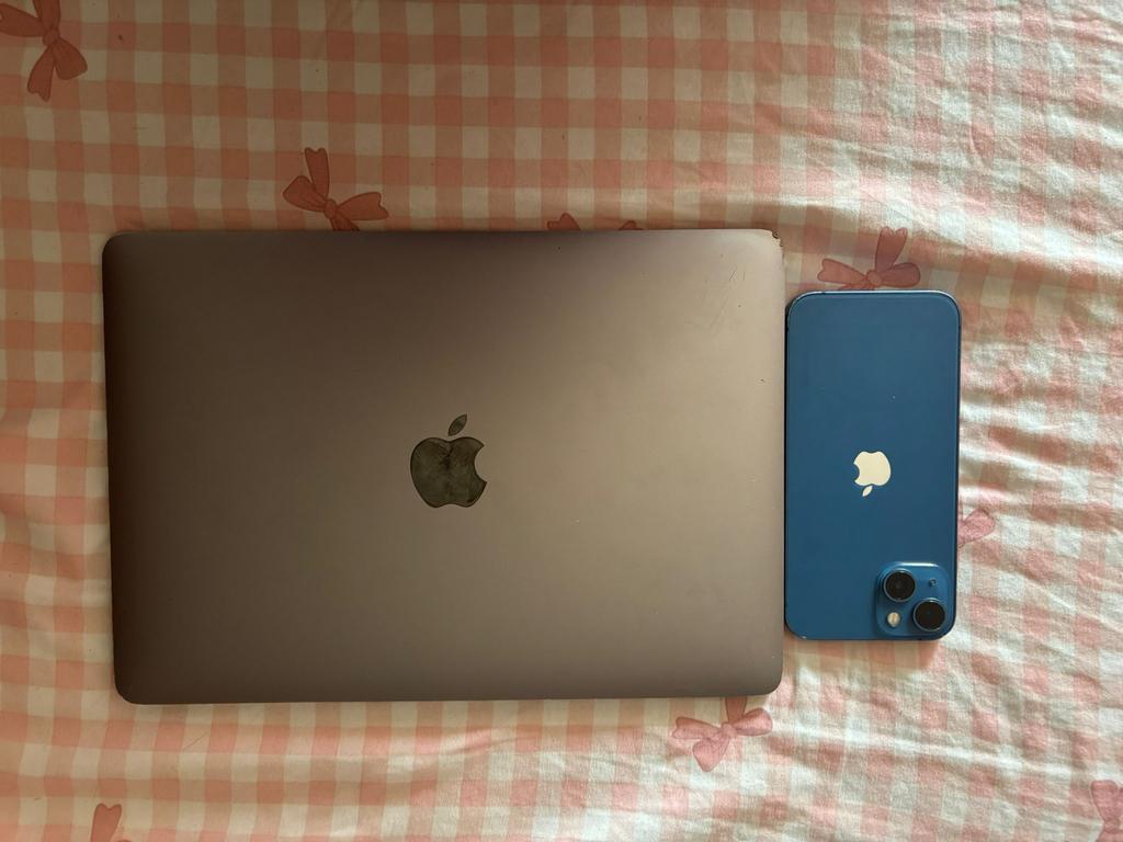 Macbook et iPhone, Informatique & Logiciels, Enlèvement, Utilisé