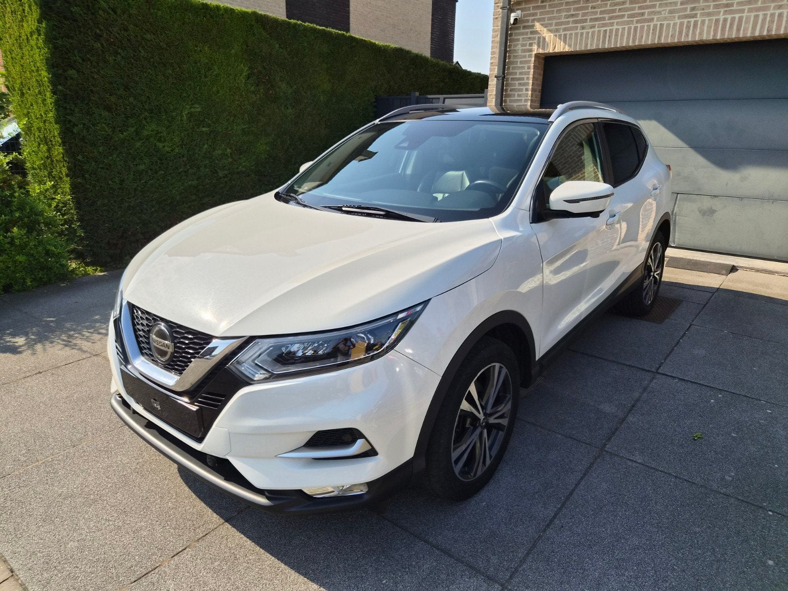 Nissan Qashqai 1.2 DIG-T / GPS / CAMERA 360 / LED /PANO DAK, Cuir, Achat, Euro 6, Entreprise