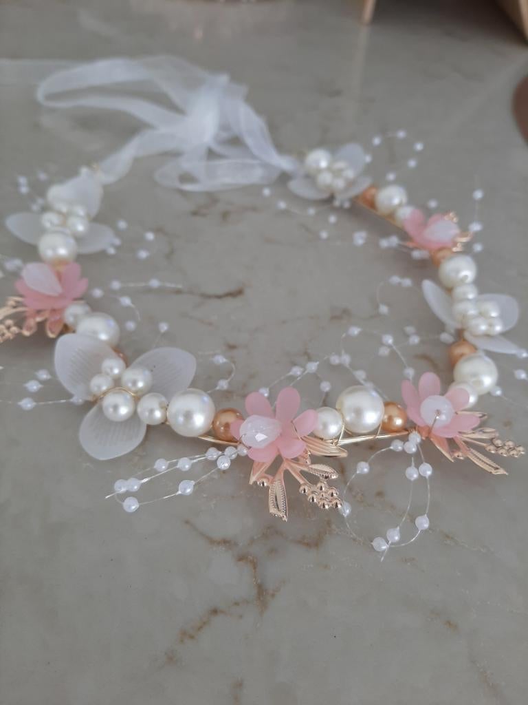 Bloemenkrans diadeem communie, Ophalen