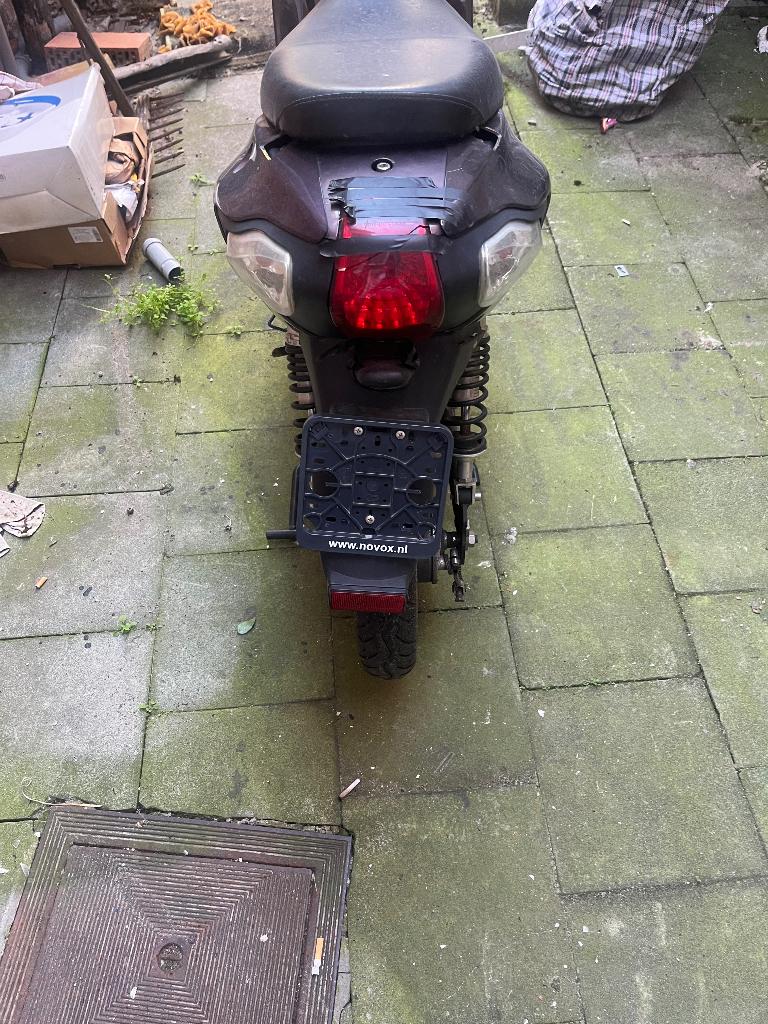 Scooter cassé à vendre, Enlèvement ou Envoi, Utilisé, Classe A (25 km/h), Électrique