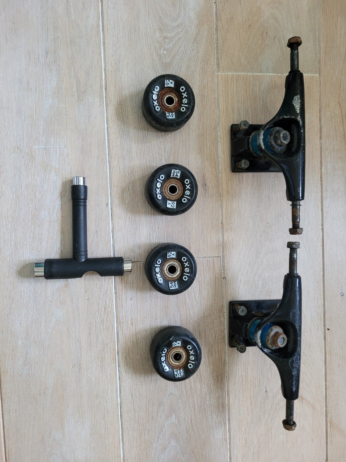 Wielen, vrachtwagens en skateboardgereedschap, Sport en Fitness, Ophalen, Gebruikt, Skateboard