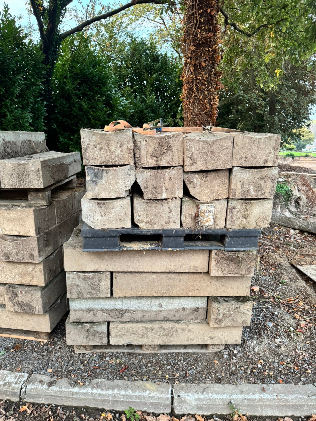 Afvoer geulen beton, Ophalen, Zo goed als nieuw, Beton