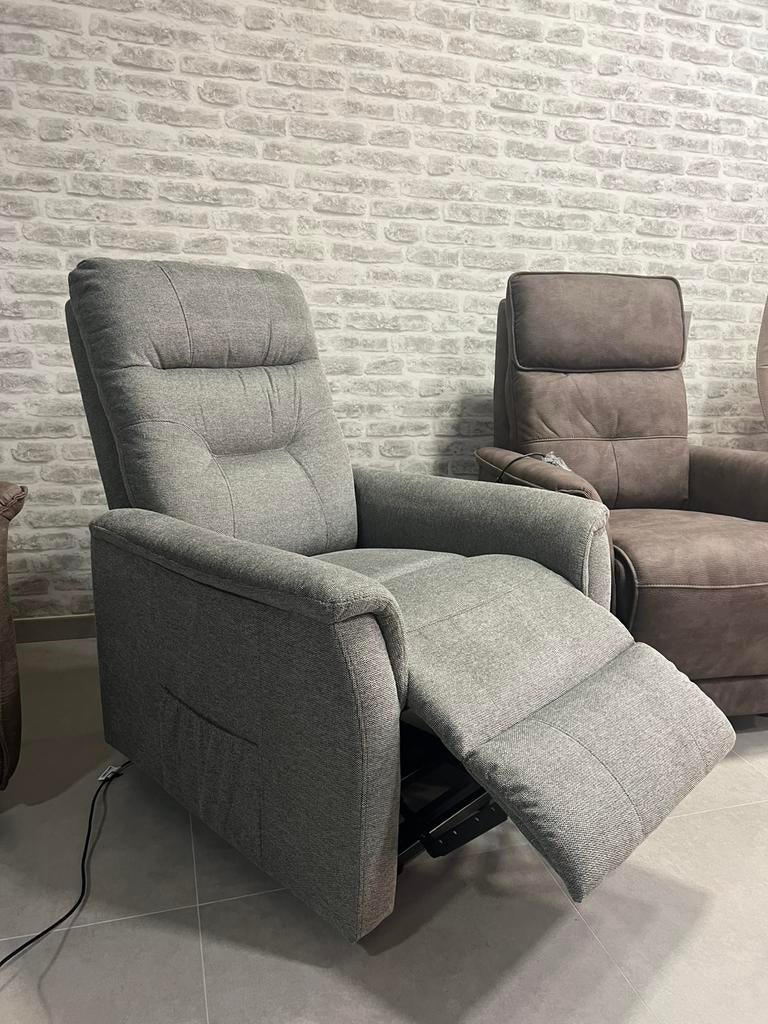 NIEUWE ELEKTRISCHE RELAXZETEL MET LIFTFUNCTIE VOOR €495!!, ., Nieuw, Ophalen of Verzenden, .