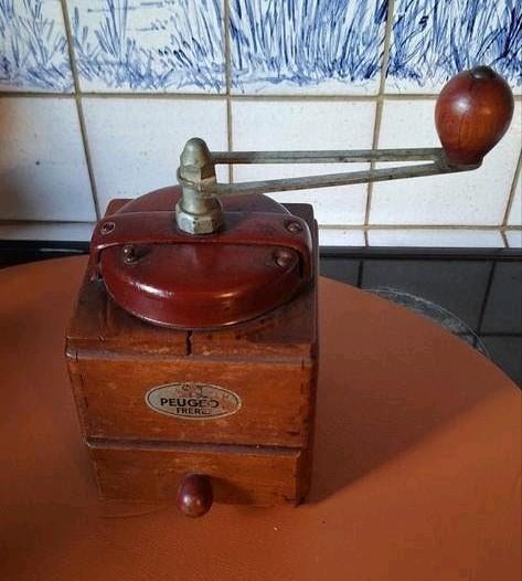 Peugeot Frères koffiemolen antiek in perfecte staat!, Ophalen of Verzenden