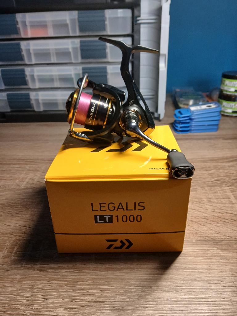 Moulinet Daiwa Legalis LT 1000, Ophalen, Nieuw, Molen
