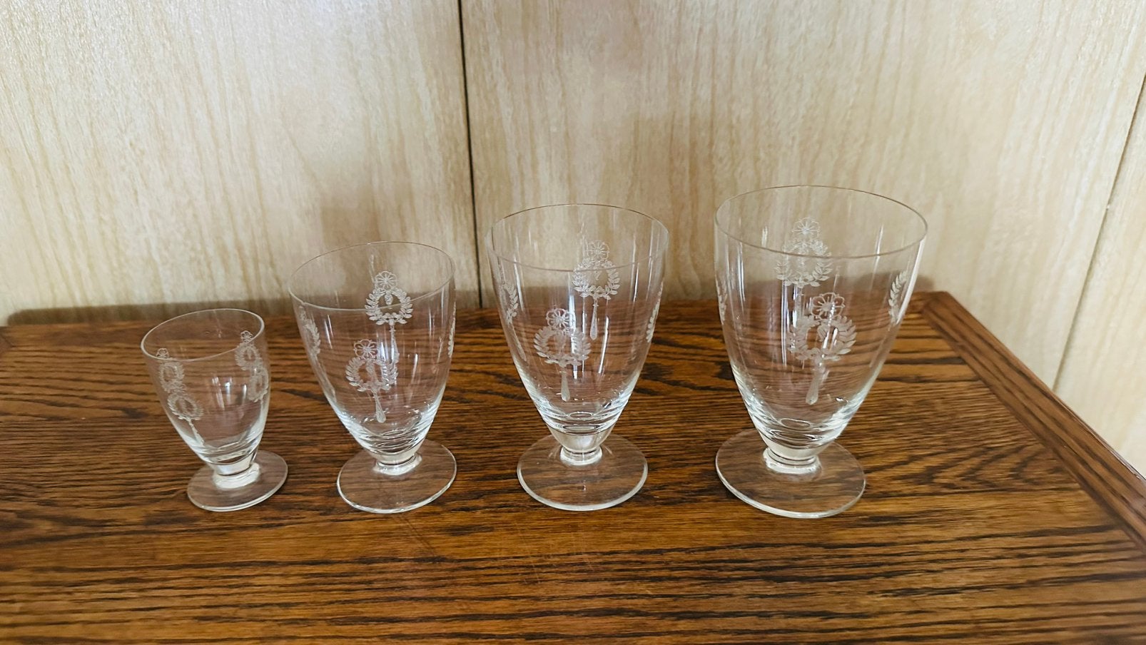 Gegraveerd glasservies, 48-delig, Enlèvement, Comme neuf