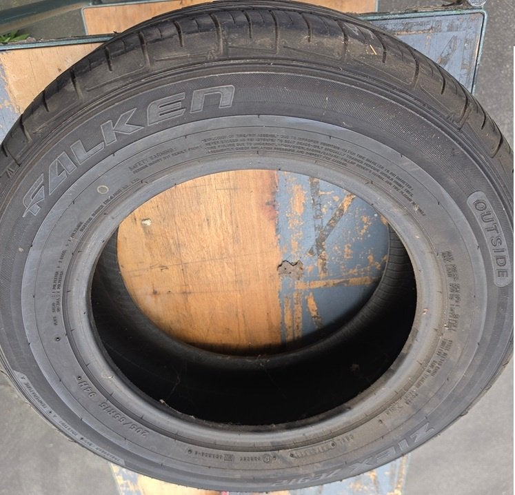 Set Falken Banden, 205/65 R15 94H, Auto-onderdelen, Banden en Velgen, Ophalen, Gebruikt, 15 inch, 205 mm