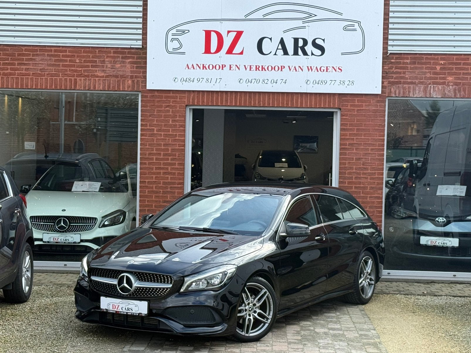 MERCEDES CLA 180 PACK-AMG 122CV |NAVI | CAMÉRA | KEY LESS |, Autos, Euro 6, Entreprise, Entretenue par le concessionnaire, Noir