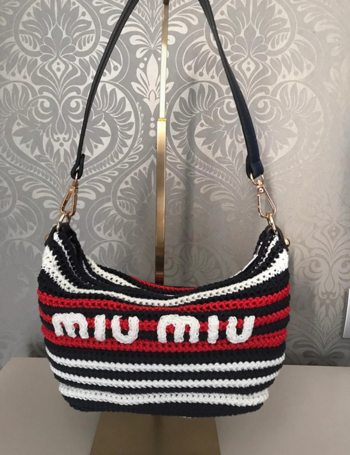 Miu Miu rood wit blauw, look a like, Handtassen en Accessoires, Tassen | Damestassen, Ophalen, Zo goed als nieuw, Blauw
