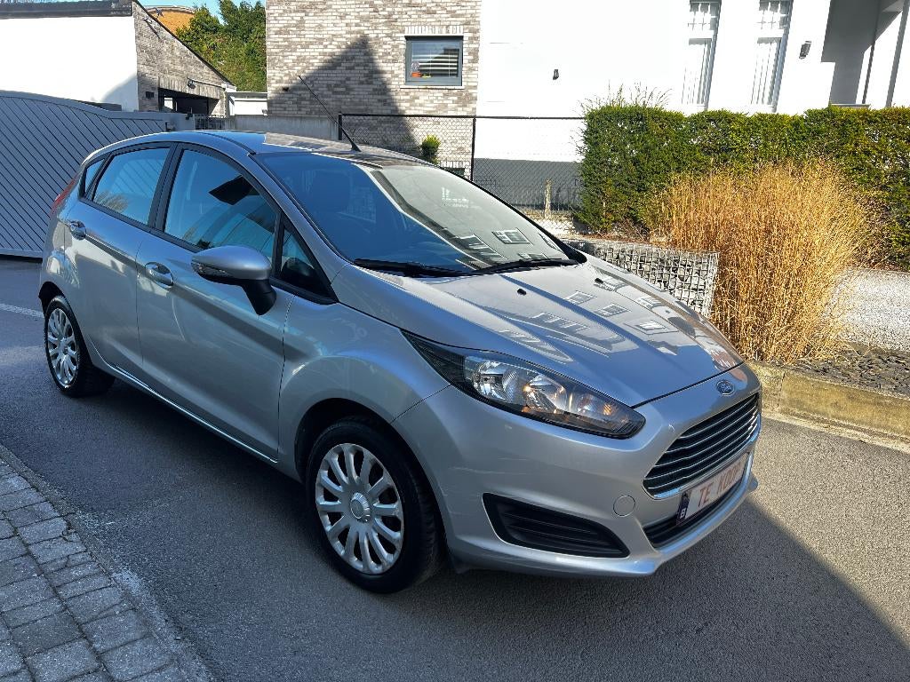 Ford Fiesta 1.25i Trend, Autos, 1242 cm³, Achat, Entreprise, Boîte manuelle