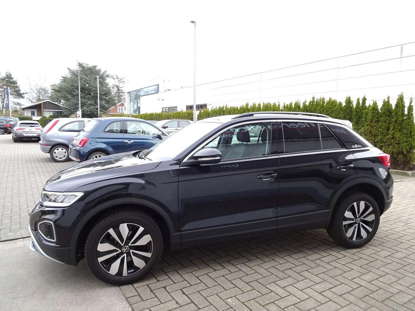 Volkswagen T-Roc 1.0TSi Goal VIRTUAL,CARPLAY,FULL LED,ADAPT, Auto's, Volkswagen, 1800 kg, Gebruikt, 116 pk, Zwart