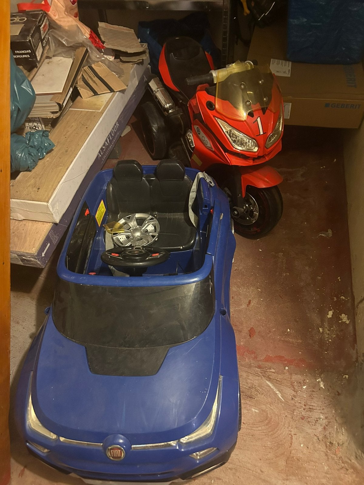 Elektrısche kınderauto met motor, Ophalen, Gebruikt