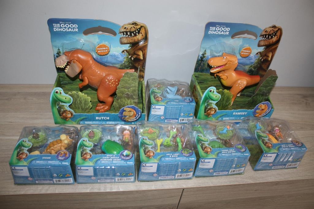Lot Disney Pixar , The Good Dinosaur , 8x speelsets, Enlèvement ou Envoi, Autres personnages, Comme neuf, Statue ou Figurine