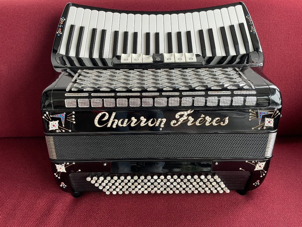 Italiaanse Charron Frères waaierklavier accordeon . 4 korig, Met koffer, 120-bas, Toetsaccordeon, Ophalen of Verzenden