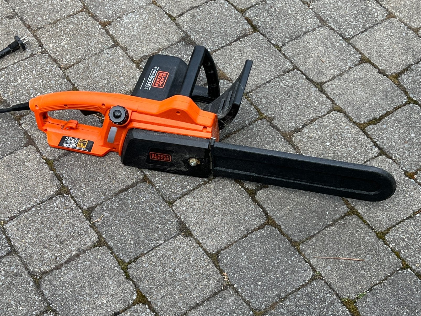 Elektrische kettingzaag Black en Decker, Ophalen, Gebruikt, 1200 watt of meer, Kettingzaag