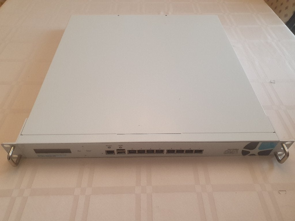 Firewall 19 inch behuizing 1 U, Computers en Software, Netwerk switches, Gebruikt, Ophalen of Verzenden