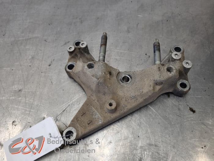 Motorsteun van een Ford Transit Custom, Gebruikt, -, -, Ophalen of Verzenden