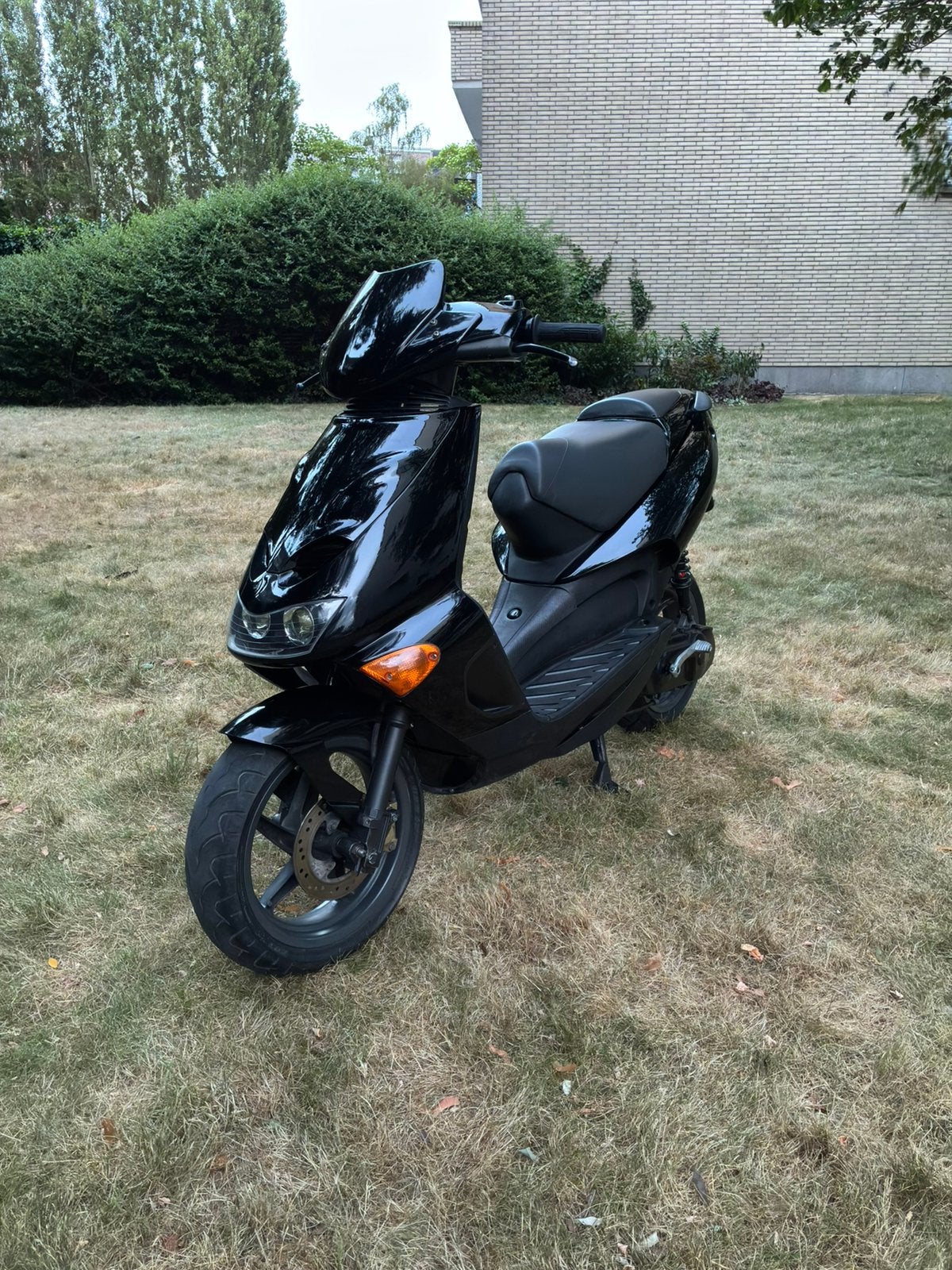 Aprilia sr 50 2takt b klasse brommer, Fietsen en Brommers, Ophalen, Tweetakt, Gebruikt, 70 cc