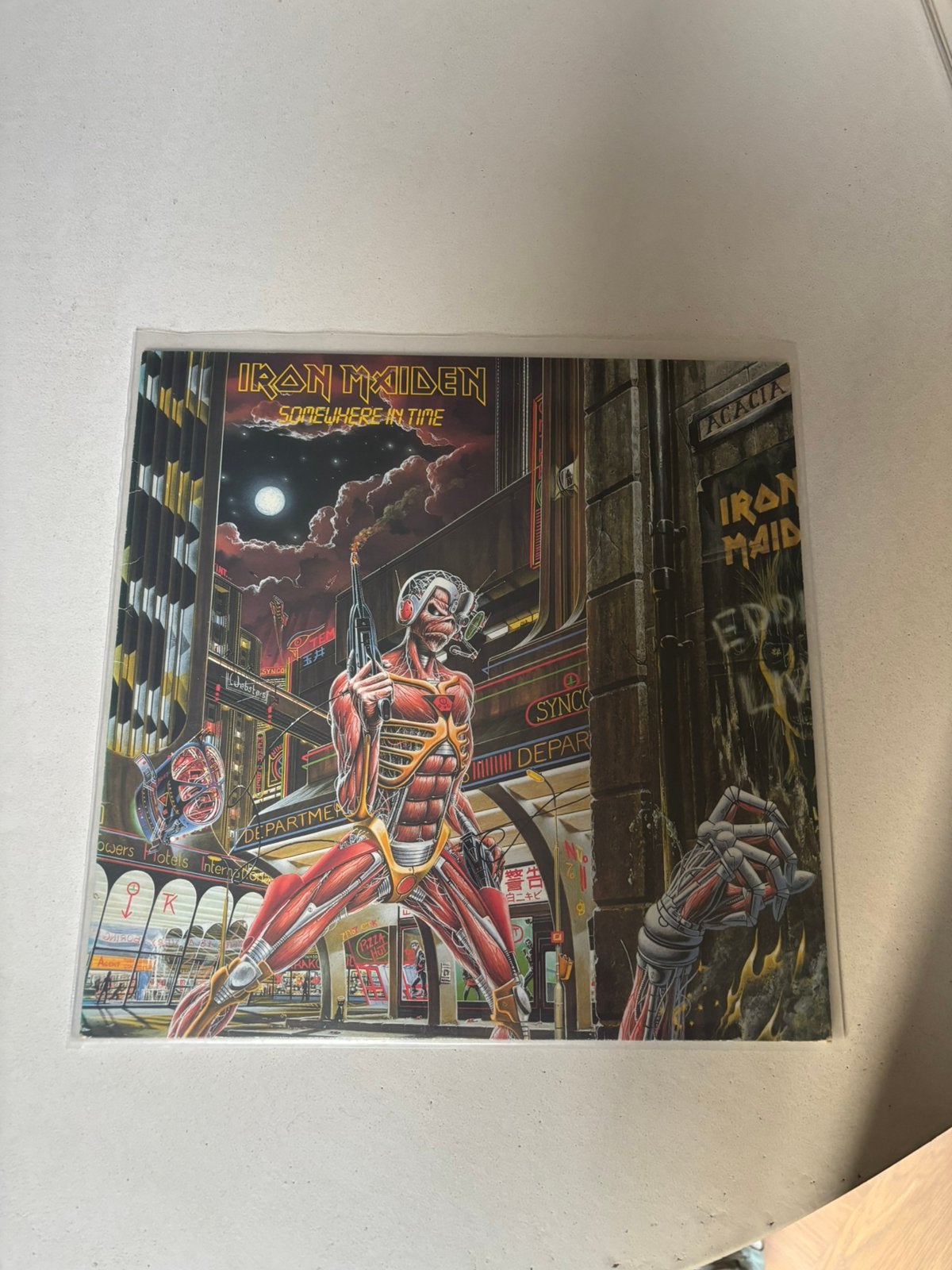 Lp iron maiden - somewhere in time vg+ originele persing, Ophalen of Verzenden, Zo goed als nieuw