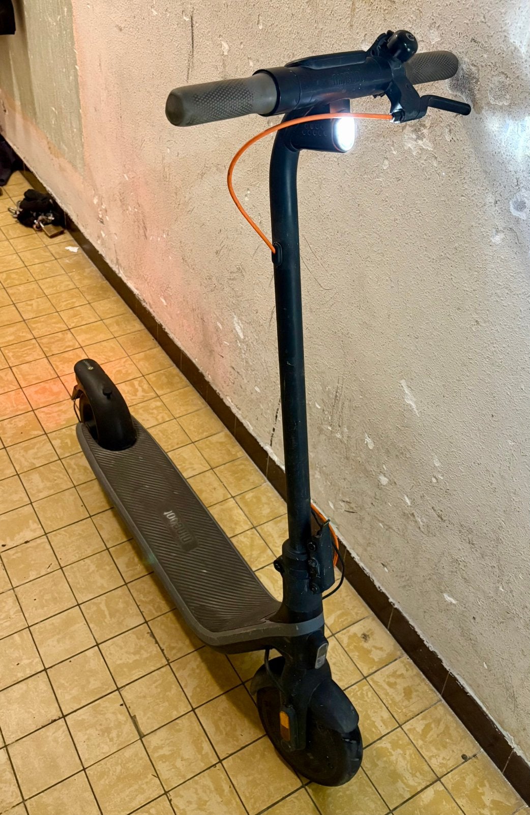 Trottinette electrique Ninebot e2 plus, Vélos & Vélomoteurs, Trottinettes, Enlèvement, Comme neuf