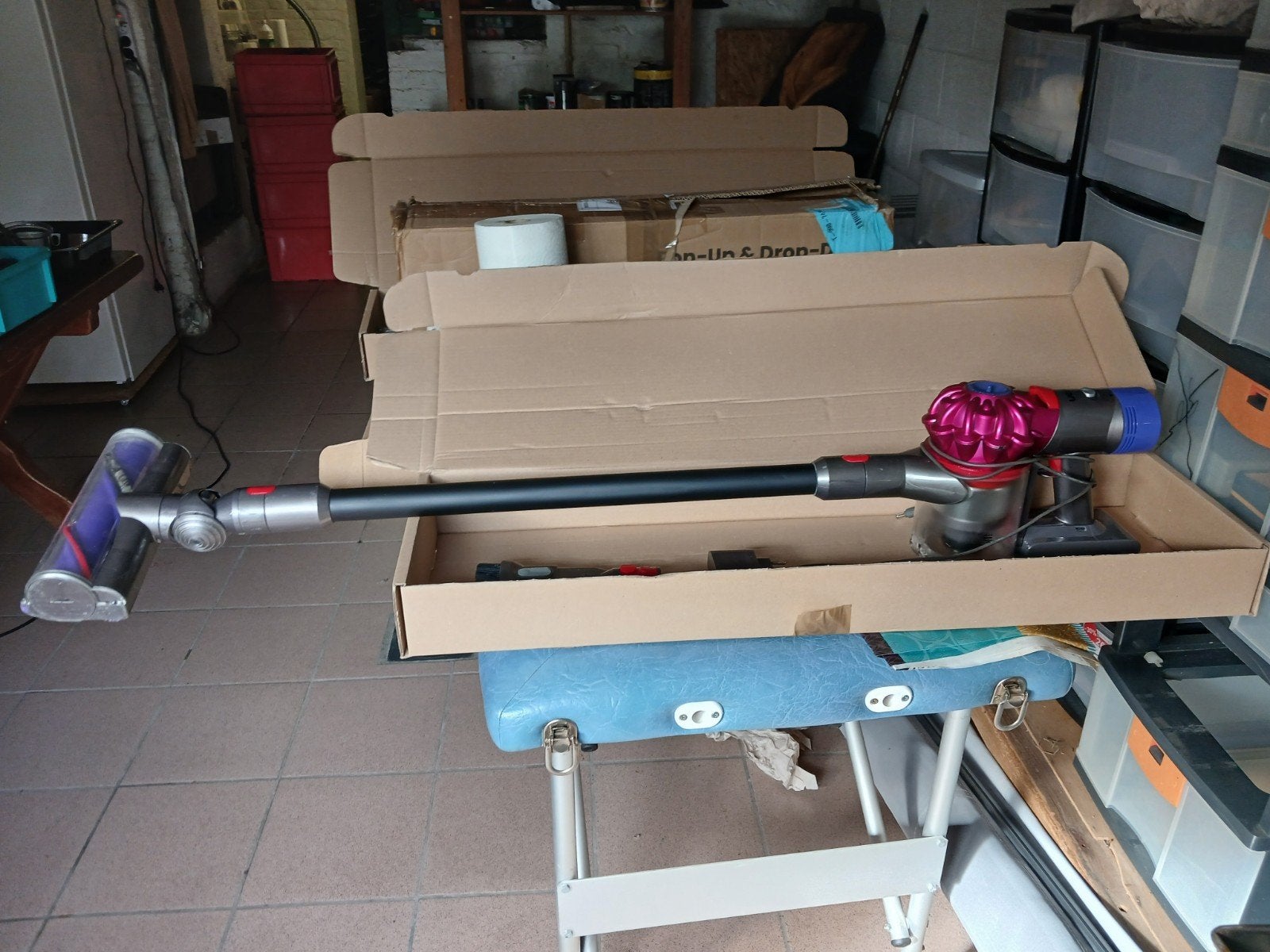 dyson v8, Electroménager, Sans fil, Aspirateur balai, Enlèvement, Dyson
