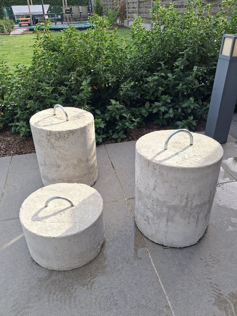 Betonblok voor tent, Ophalen, Gebruikt