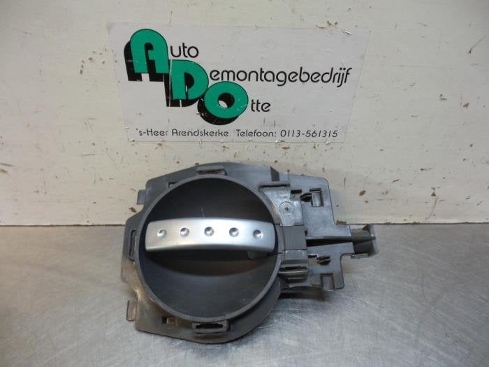 Poignée portière 4portes avant droite d'un Citroen C3 (C3, -, 3 mois de garantie, Utilisé, -