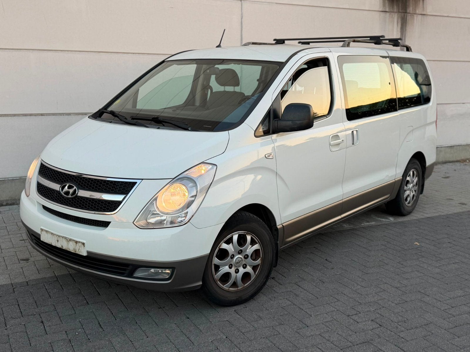Hyundai H-1 2.5 Diesel 8-Zit 2011 - Rijdt Perfect, Euro 5, Wit, Particulier, Te koop