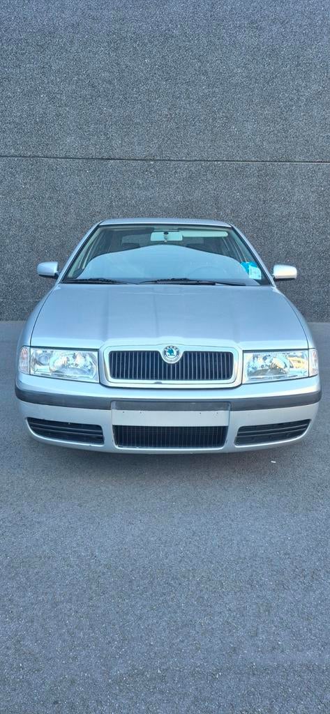 Skoda Octavia 1.9TDI *AUTOMATIQUE* 1ER PROPRIÉTAIRE, Argent ou Gris, Achat, 4 portes, Entreprise