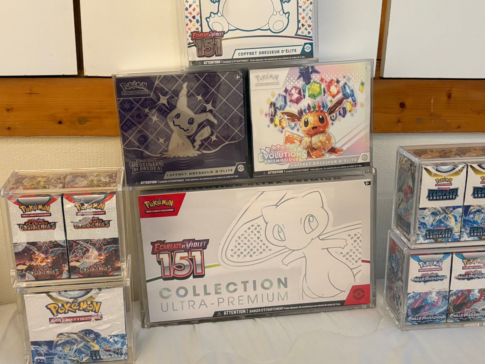 Pokemon item sceller francais booster etb display, Hobby & Loisirs créatifs, Jeux de cartes à collectionner | Pokémon, Enlèvement