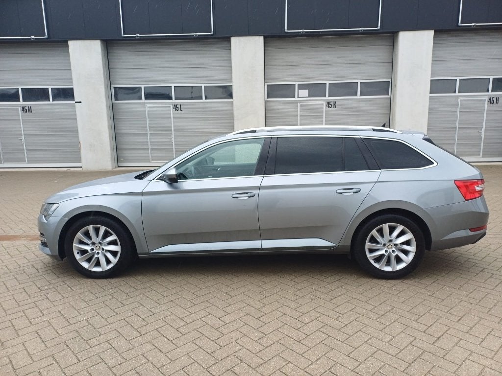 SKODA SUPERB 2,0 TDI DSG7 Style.PRIJS+BTW, Autos, Argent ou Gris, Achat, 1968 cm³, Entretenue par le concessionnaire