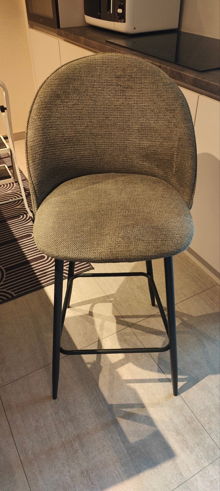 set barstoelen, Ophalen