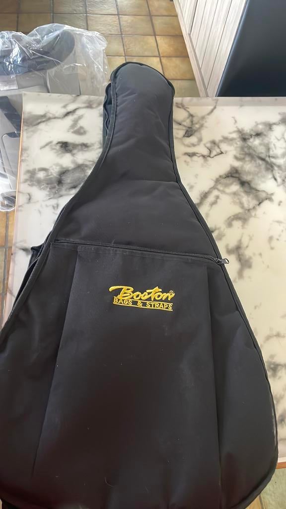 Guitare espagnole, Musique & Instruments, Boîtiers & Valises, Enlèvement, Utilisé