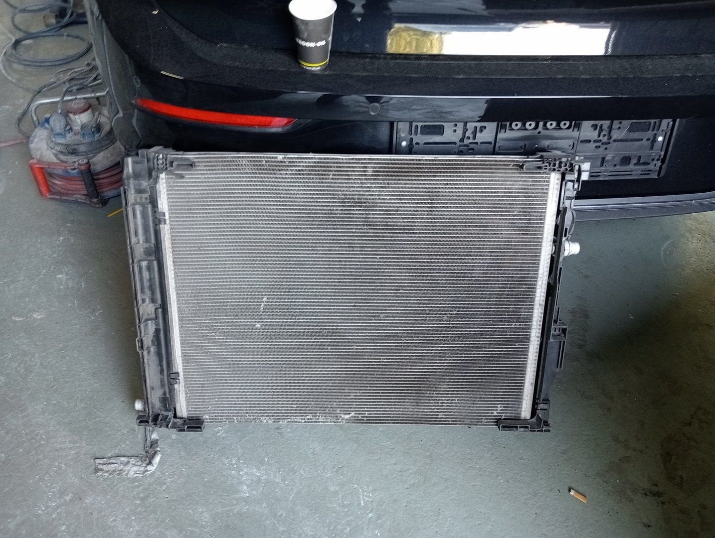 Radiateur van een Mercedes Diversen een stuk, Utilisé, -, -, Enlèvement ou Envoi