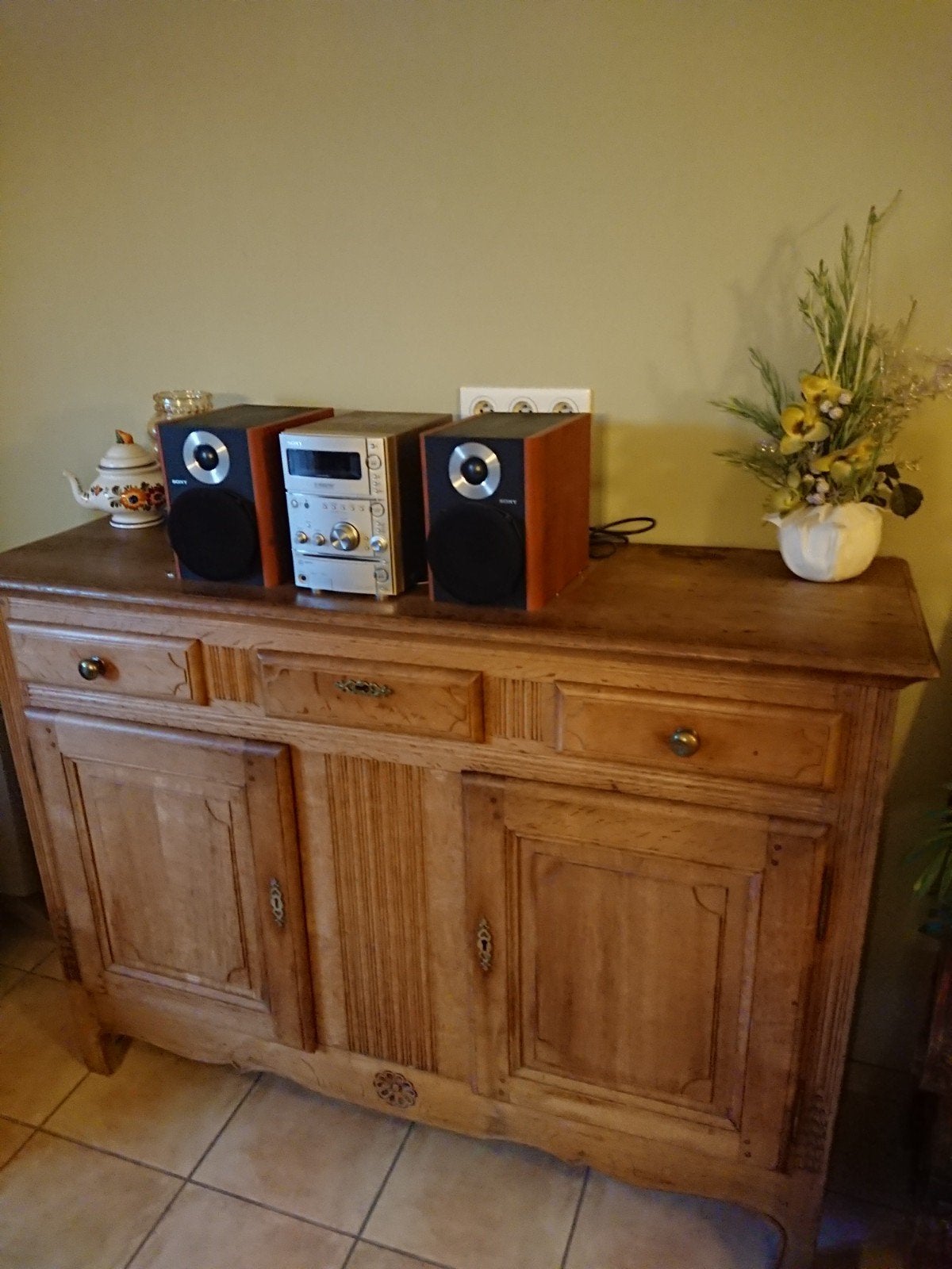 Buffet ancien en chêne, Enlèvement, Chêne