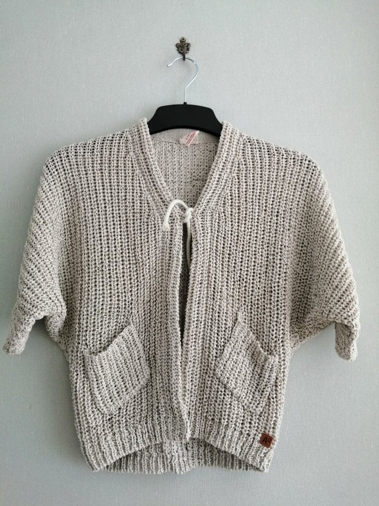mooie gilet AO maat 8 jaar, Gebruikt, Meisje, Trui of Vest, AO76 American Outfitters
